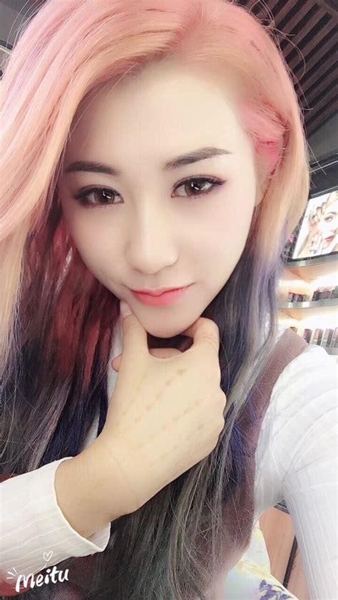 电眼女生
