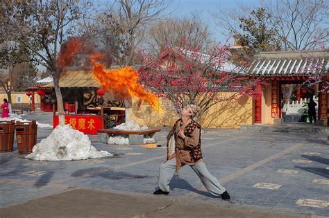 火焰杂耍图1