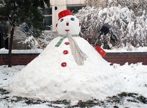 砸雪人图0