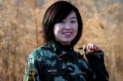 女兵部落图1