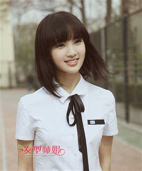 小美眉做发型图0