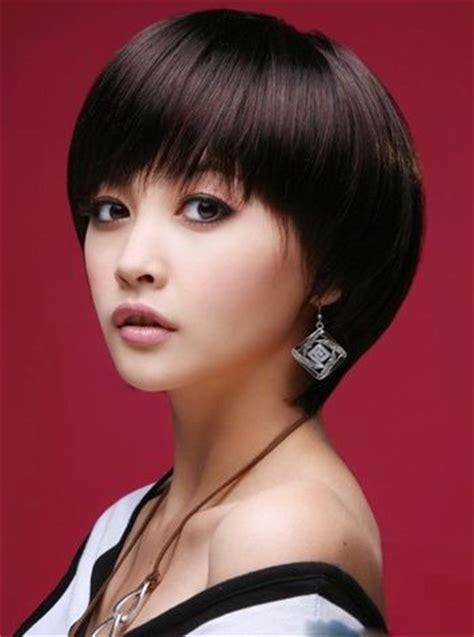 小美眉做发型图3